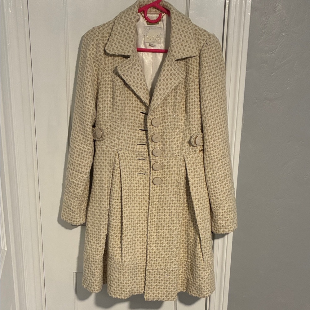 ✴️XOXO Woven Heavy Beige Coat